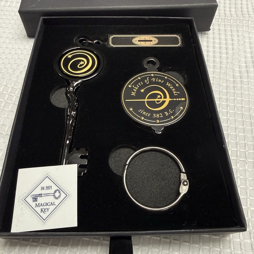 Litjoy Wizarding Harry Potter Alohomora Key Ollivander Wand Key Keychain